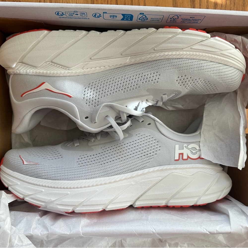 HOKA Men’s Arahi 7 Size 11